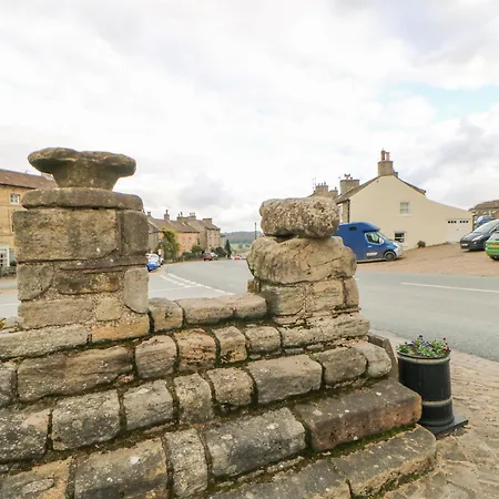 In & Out Middleham